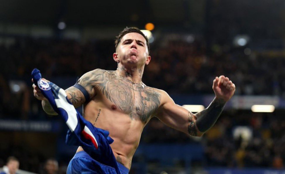 Enzo Fernandez milieu terrain Argentine Chelsea numéro 8 champion du monde buteur 