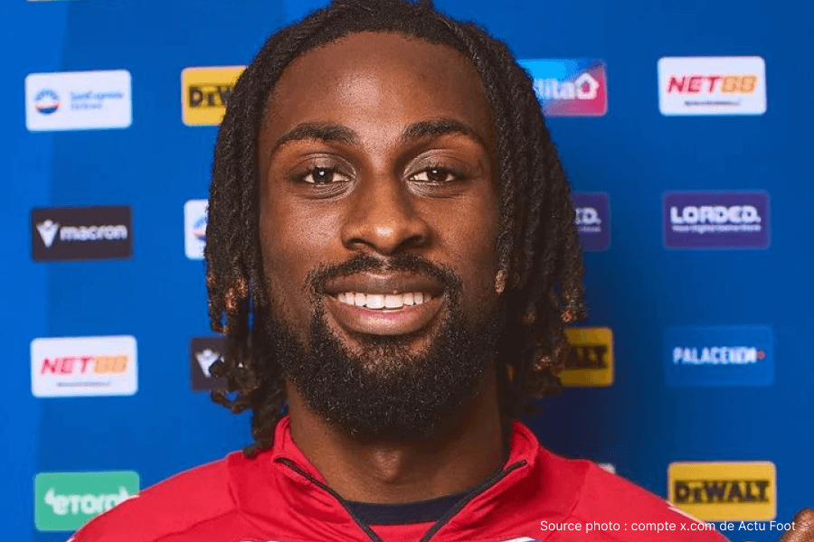 Guessand attaquant ivoirien Côte d'Ivoire action match ballon dribble course