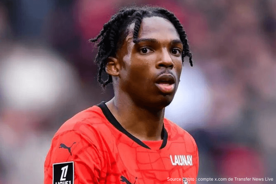 Jeremy Jacquet jeune défenseur français 20 ans portrait espoirs équipe