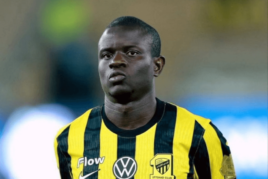 Kanté Chelsea Leicester trophées Ligue Champions Mondial 2018 palmarès carrière France international