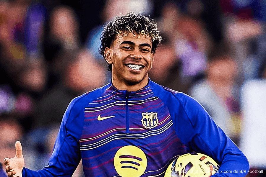 Lamine Yamal hat-trick premier carrière Barcelona Villarreal La Liga 2026