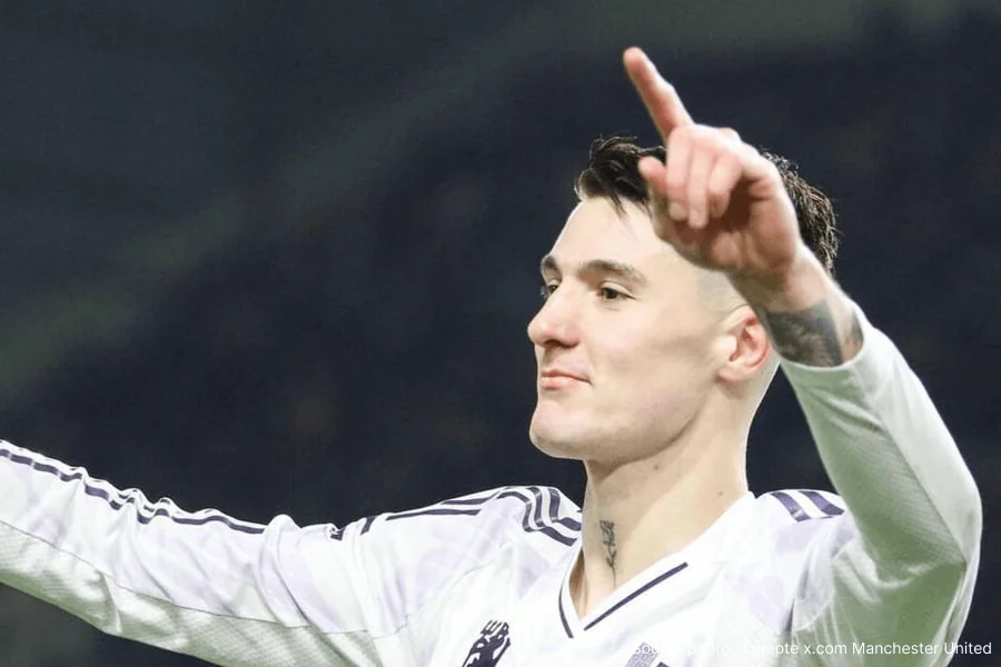 Arsenal et Manchester United : Comment les Gunners ont laissé les Red Devils sous le choc avec Gyokeres au lieu de Sesko