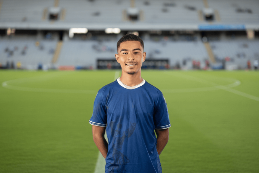 Gessime Yassine célèbre un but lors de la Coupe U20
