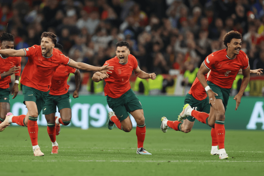 L'équipe du Portugal célébrant un but lors d'un match.