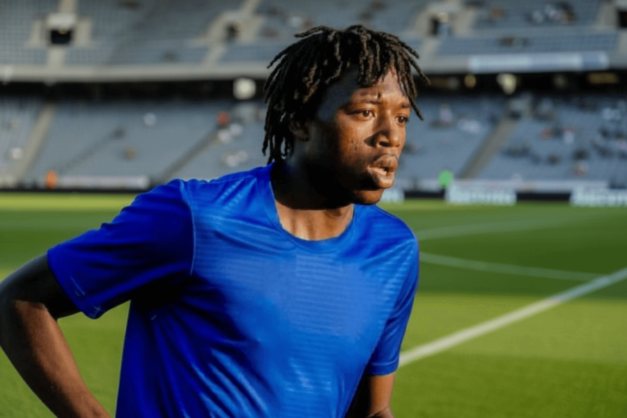 Dje Kalondji s'entraînant avec l'équipe du Dynamo Kyiv.