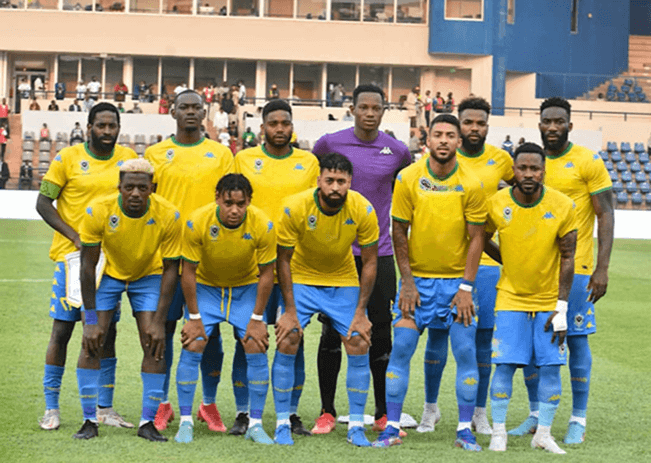 L'équipe nationale du Gabon avant le match contre le Nigeria.