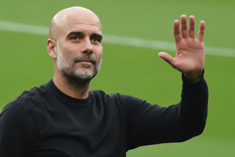 Guardiola avec l'équipe de Manchester City lors d'un match.