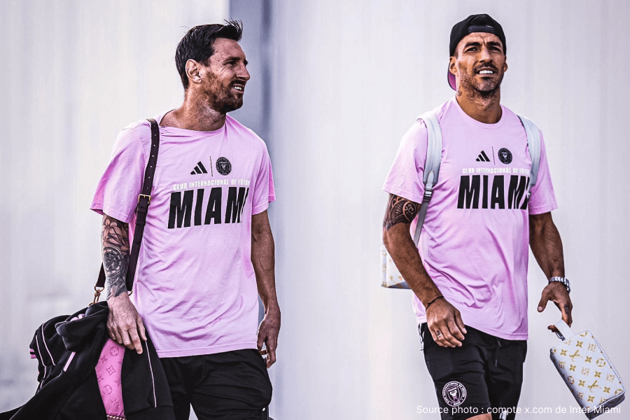 Suárez lors d'une conférence de presse à Miami.