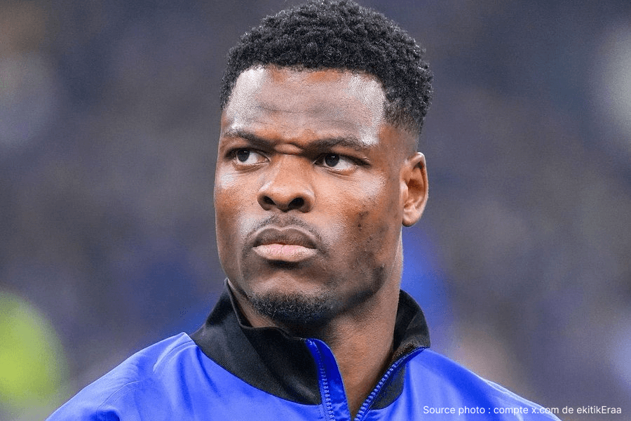 Denzel Dumfries arrière droit Inter Milan action match Serie A