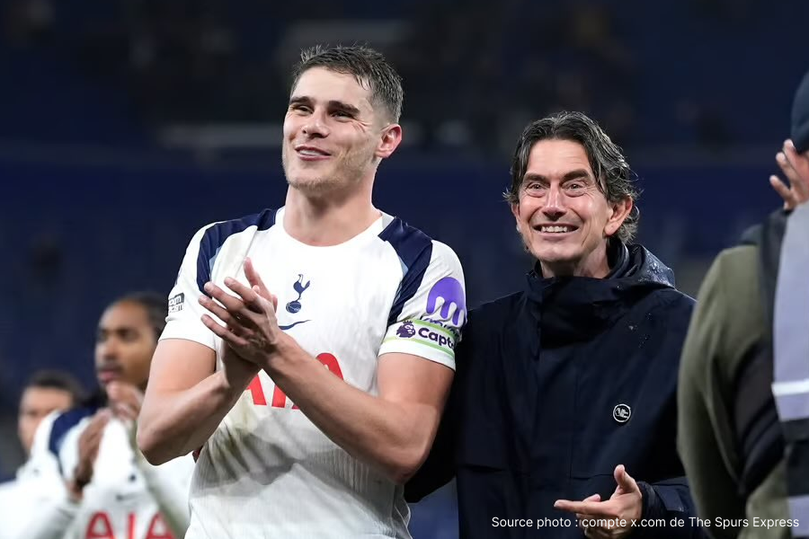 Thomas Frank entraîneur Tottenham refuse vendre Micky van de Ven Liverpool avertissement