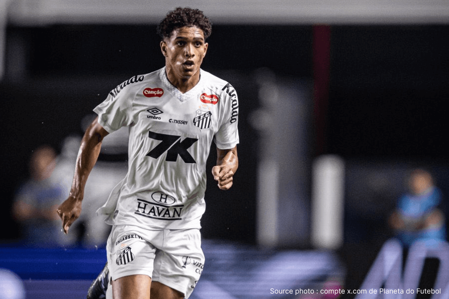 Tottenham signe Souza pour 15 millions d'euros