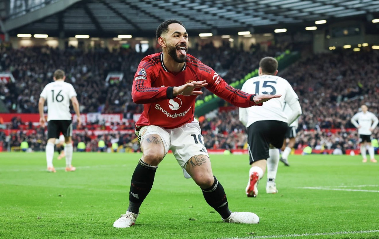 Matheus Cunha milieu offensif Manchester United Premier League 