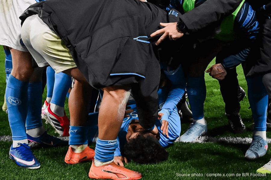 Donyell Malen doublé Rome Naples penalty 71e minute cinq buts cinq matchs