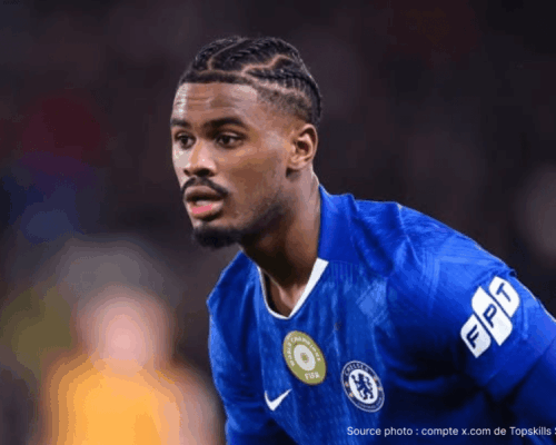 Jorrel Hato défenseur Chelsea action Premier League mars 2026