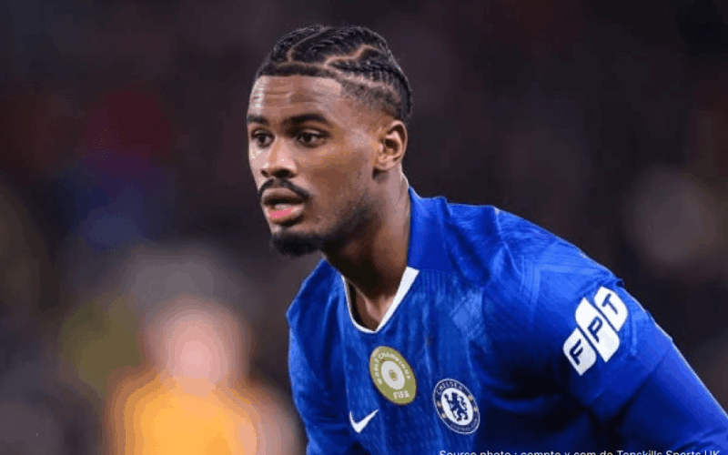 Jorrel Hato défenseur Chelsea action Premier League mars 2026