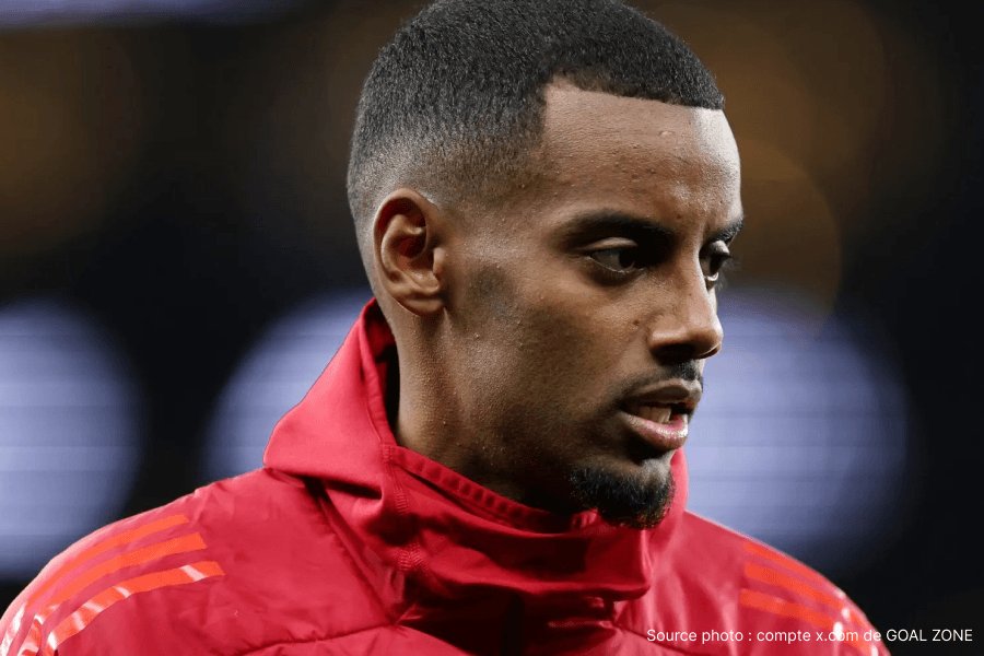 Alexander Isak Liverpool maillot rouge action Premier League 2026