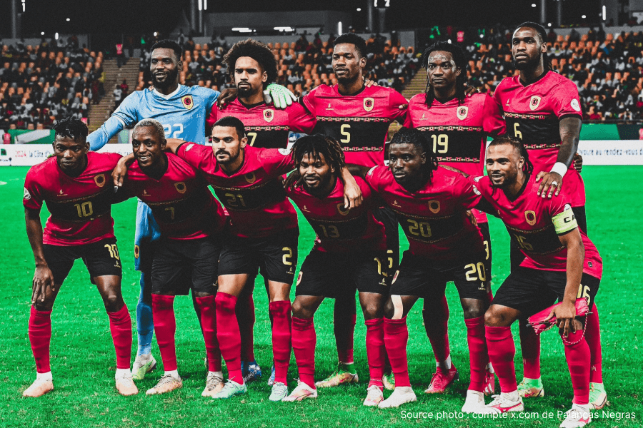 Équipe Angola Palancas Negras joueurs maillot rouge international africain