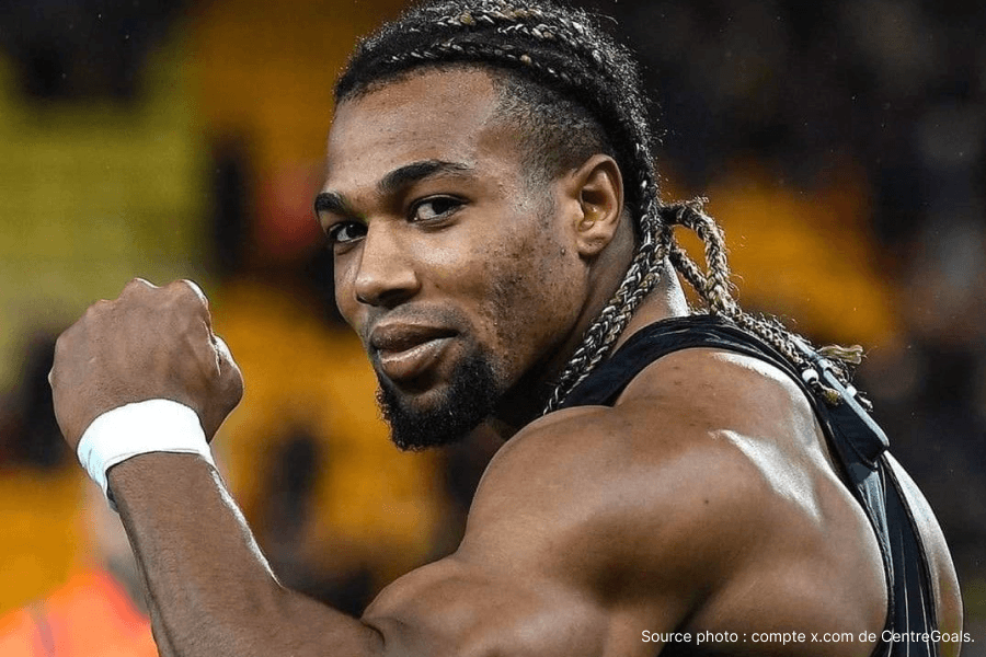Adama Traoré West Ham comparaison joueur NFL bodybuilder Premier League