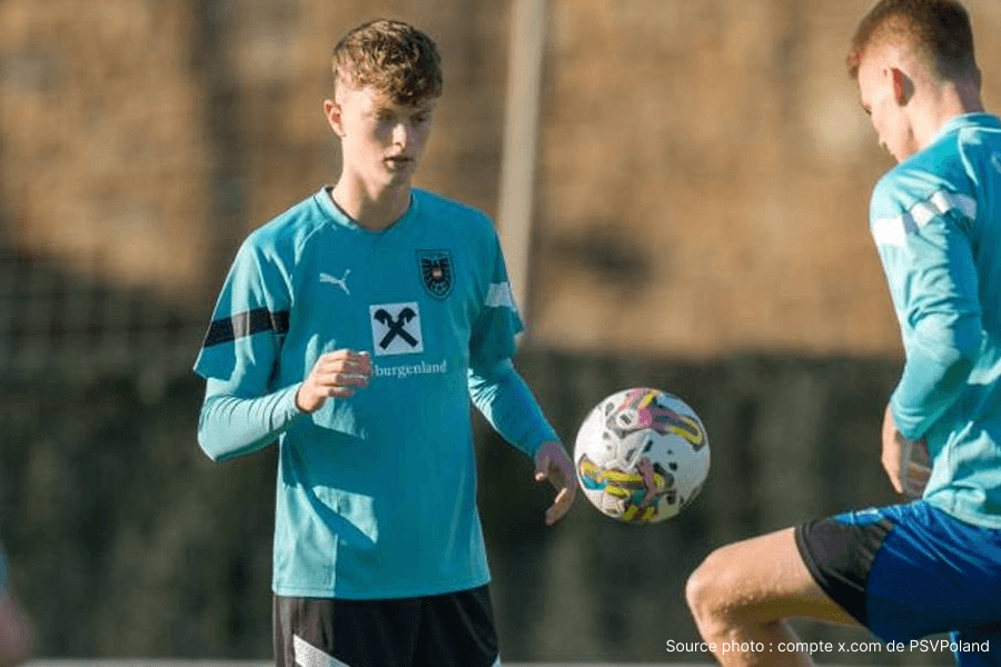 Paul Wanner célèbre un but sous les couleurs du Bayern Munich jeunes