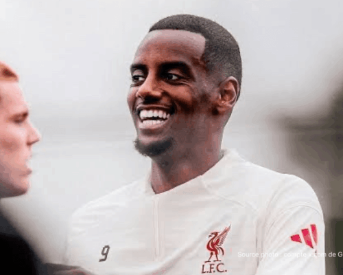 Alexander Isak barbe nouvelle retour entraînement collectif Liverpool 2 avril 2026