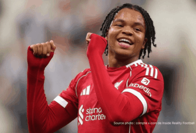 Rio Ngumoha célébrant son but historique contre Newcastle en Premier League août 2025