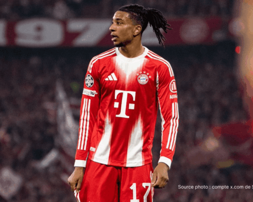 Michael Olise célèbre un but avec le Bayern Munich Allianz Arena 2026