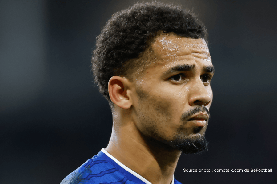 Iliman Ndiaye ailier sénégalais Everton dans le viseur de Manchester City mercato été 2026 — Premier League Hill Dickinson Stadium