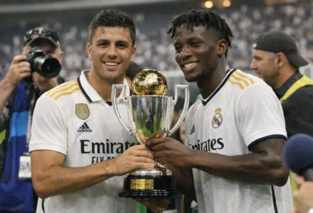 Le Real Madrid de Mourinho se dessine autour de Rodri et Yan Diomande