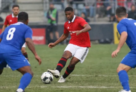 Manchester United change de cap sur le marché des transferts