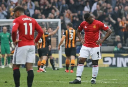 Manchester United chute d’entrée face à Hull et rate son lancement en Premier League