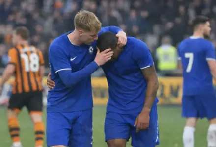 Chelsea accroché par Hull City malgré le réveil de Palmer et João Pedro