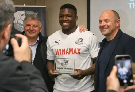 Lassina Diakité franchit un cap important avec son premier contrat à Amiens