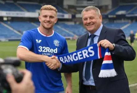 Rangers prêts à miser sur James Penrice pour 800 000 livres