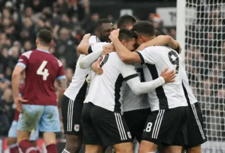 Fulham s’offre West Ham dans un derby londonien renversant et file au tour suivant