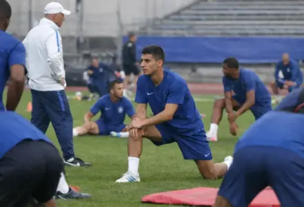 Zinédine Zidane bouscule déjà les repères des Bleus avec Maghnes Akliouche