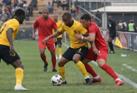 Thabo Moloisane évoque son lien particulier avec Kaizer Chiefs avant Stellenbosch FC