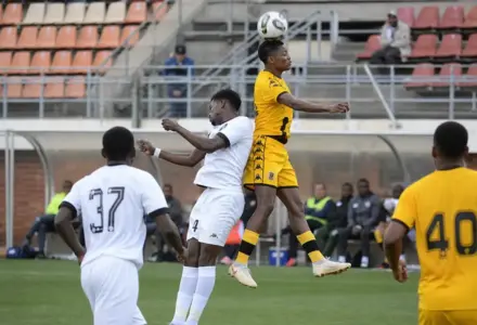 Kaizer Chiefs récompense Teboho Mlangeni après sa montée en puissance