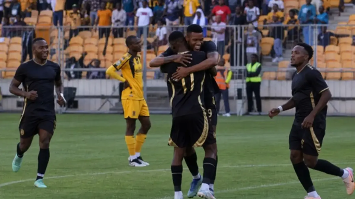 Rushwin Dortley au cœur d’un choix délicat pour le Soweto Derby