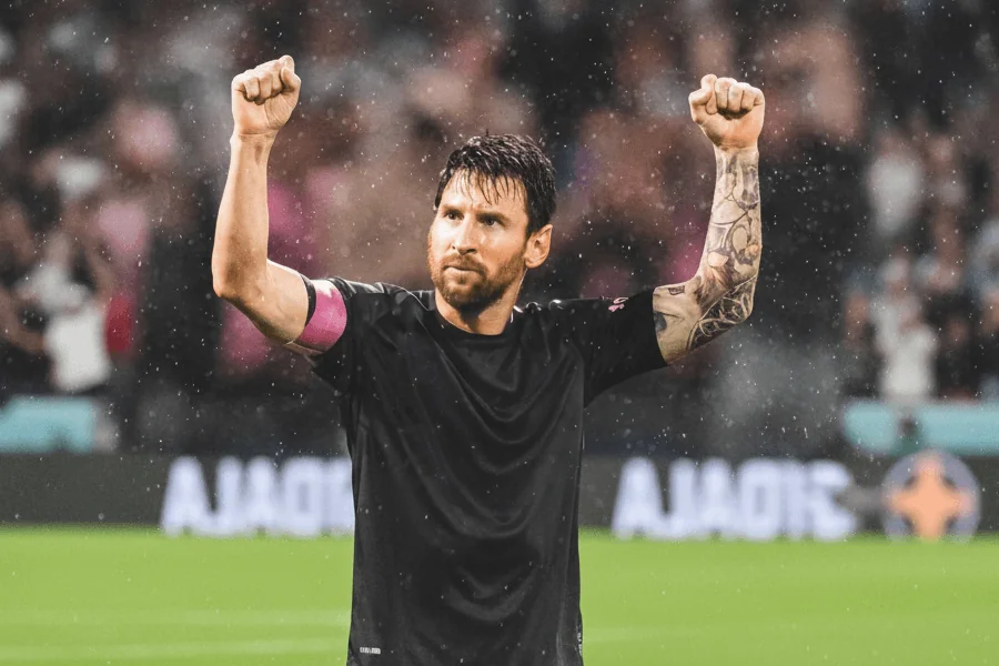 Bannière de la MLS célébrant le nouveau record d’assists de Lionel Messi.