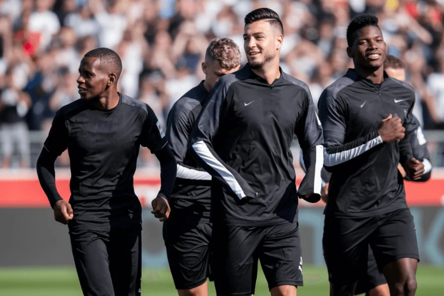 Joueurs de Borussia M célébrant leur victoire.