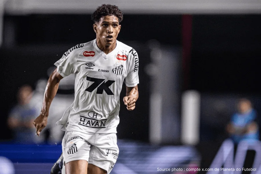 Tottenham signe Souza pour 15 millions d'euros