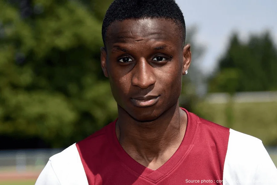Bouna Sarr FC Metz maillot grenat retour présentation signature contrat défenseur sénégalais émotion