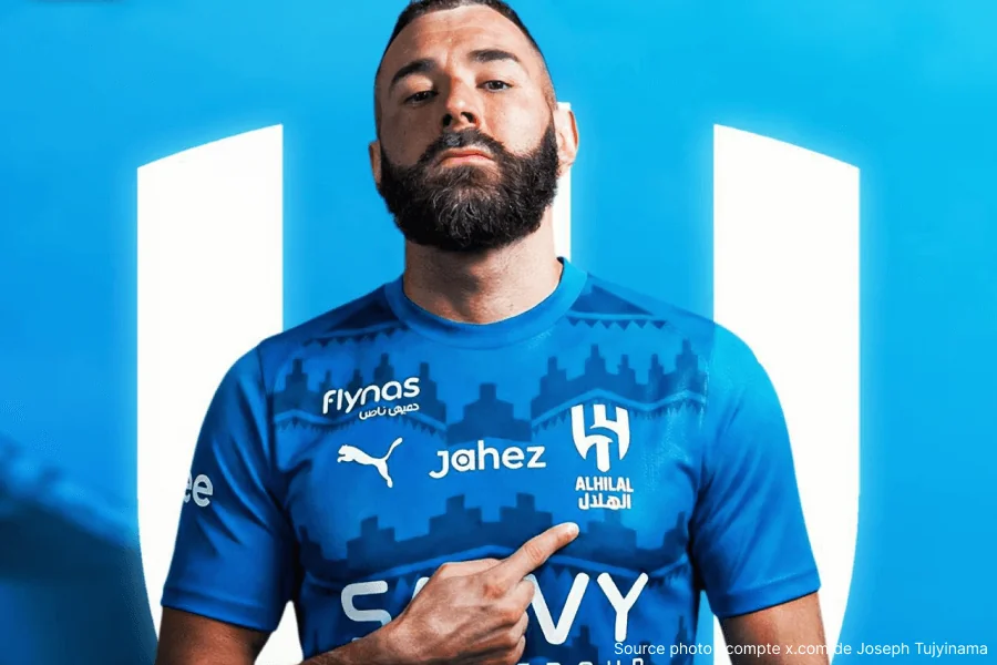 Karim Benzema maillot Al-Hilal signature contrat 2027 Riyad Arabie Saoudite