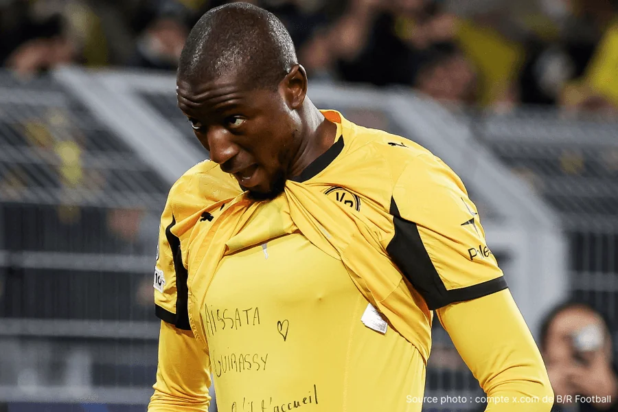 Serhou Guirassy Dortmund tête but Atalanta play-off Champions League 2026