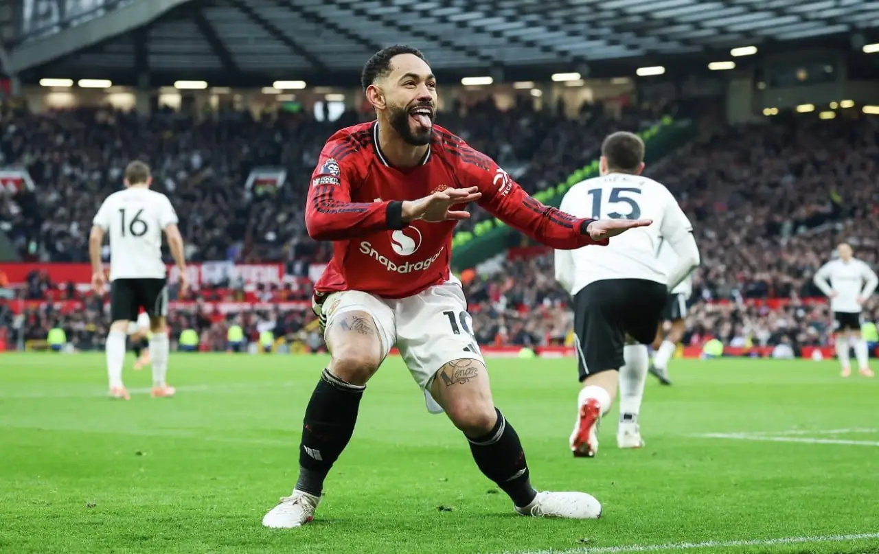 Matheus Cunha milieu offensif Manchester United Premier League 