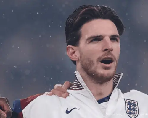 Declan Rice Arsenal maillot rouge Emirates milieu terrain Premier League 2026