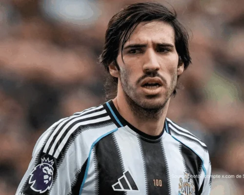Sandro Tonali Newcastle United milieu central italien maillot noir blanc 2026