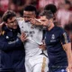 Éder Militao défenseur du Real Madrid sortant blessé contre Alavés avril 2026