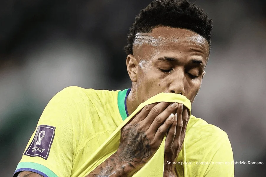 Éder Militao en maillot du Brésil lors d'un match de qualification Mondial 2026