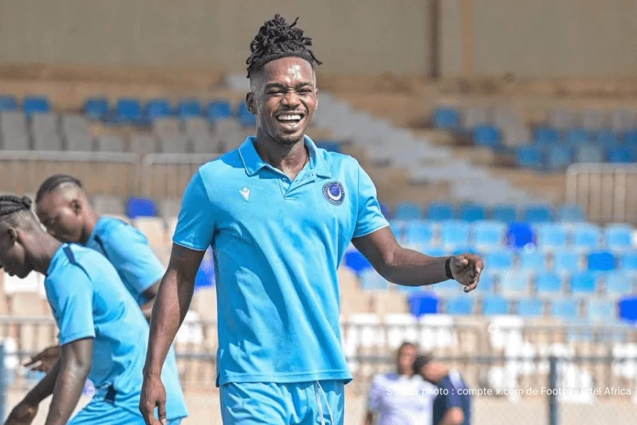 Joueurs et staff d'Al-Hilal Omdurman visitent le stade Al-Hilal Stadium à Omdurman après le titre Rwanda BK Pro League mai 2026